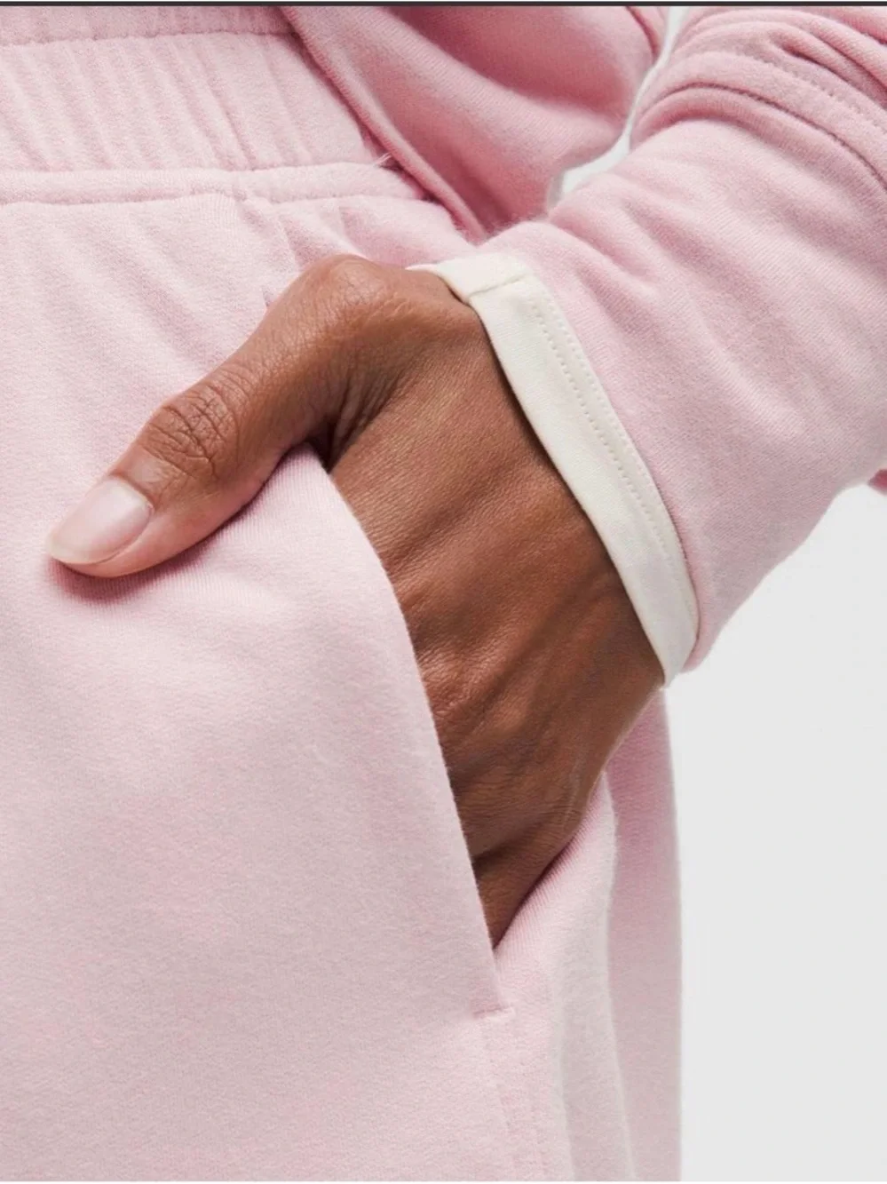 Lululemon BeCalm Mid-Rise Bermuda Short Pink Haze